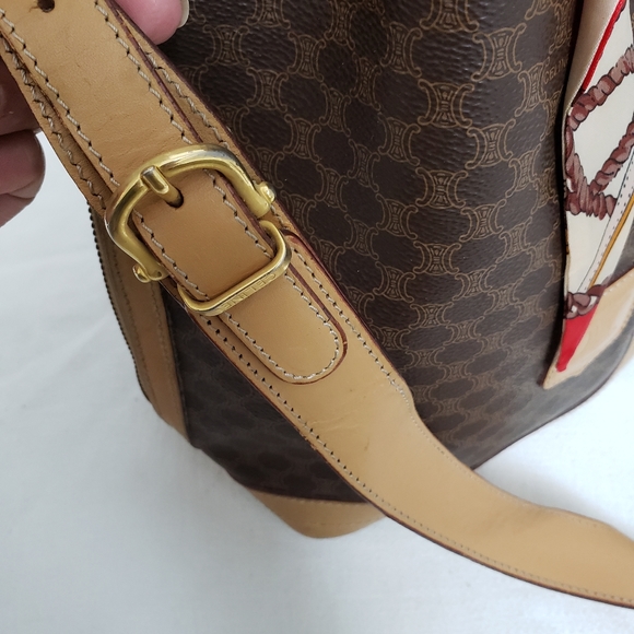 Authentic Vintage Celine drawstring bucket bag - Picture 2 of 16